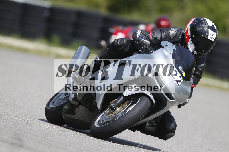 /Archiv-2025/09 22.04.2025 Cornu Master School ADR/rot-rouge/22